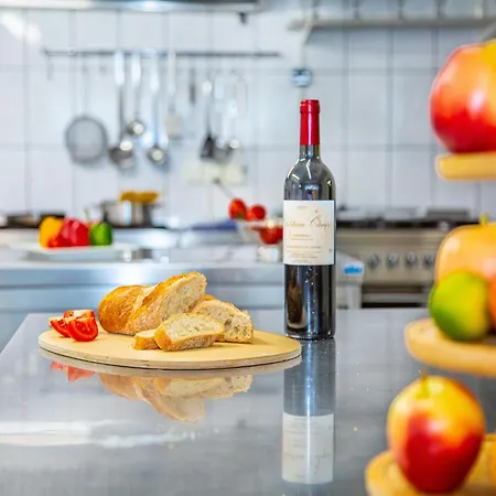 Nyaraló Winery Retreat In Germany With Wine Cellar *